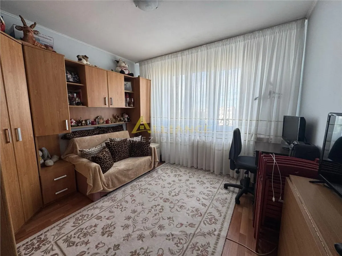 Apartament 3 camere Mobilat utilat Gata de mutare - foto 7