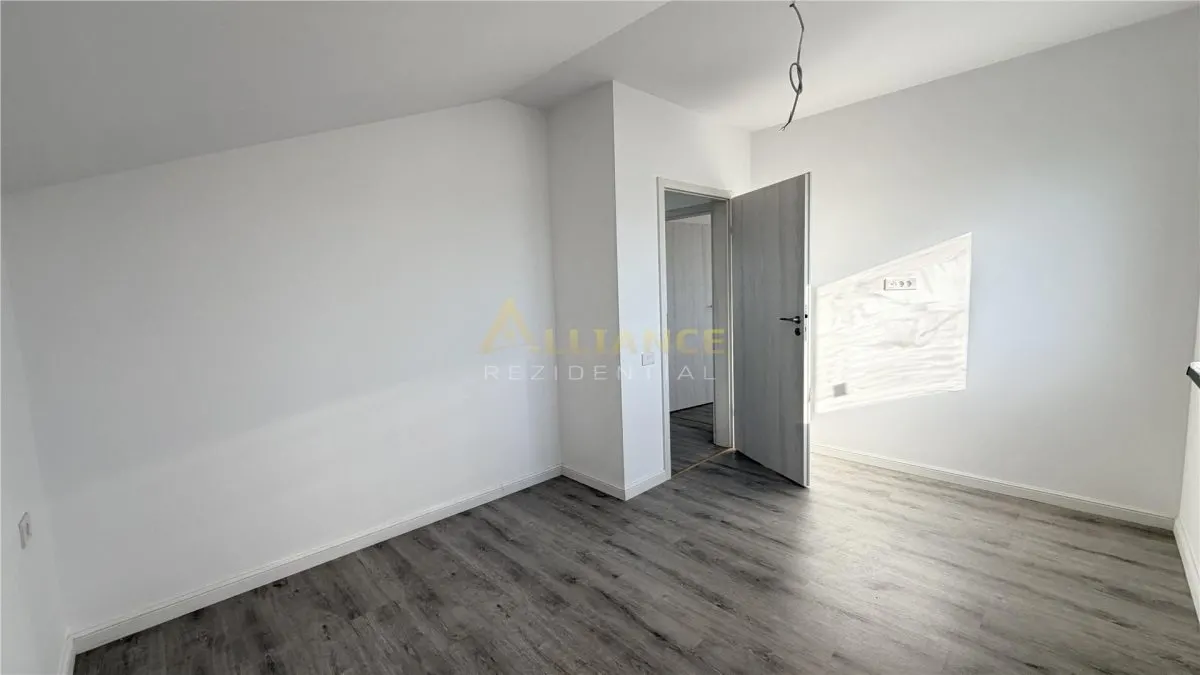 Casa viitorului  || Pompa de caldura || Panouri foto 11,7 kw - foto 11