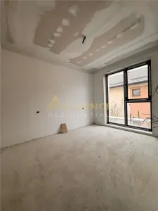 Vila cu 5 camere - 4 bai | 180 MPU - Teren 190 MP - foto 9