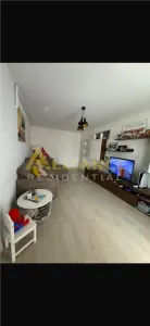 Apartament cu 3 camere - foto 1