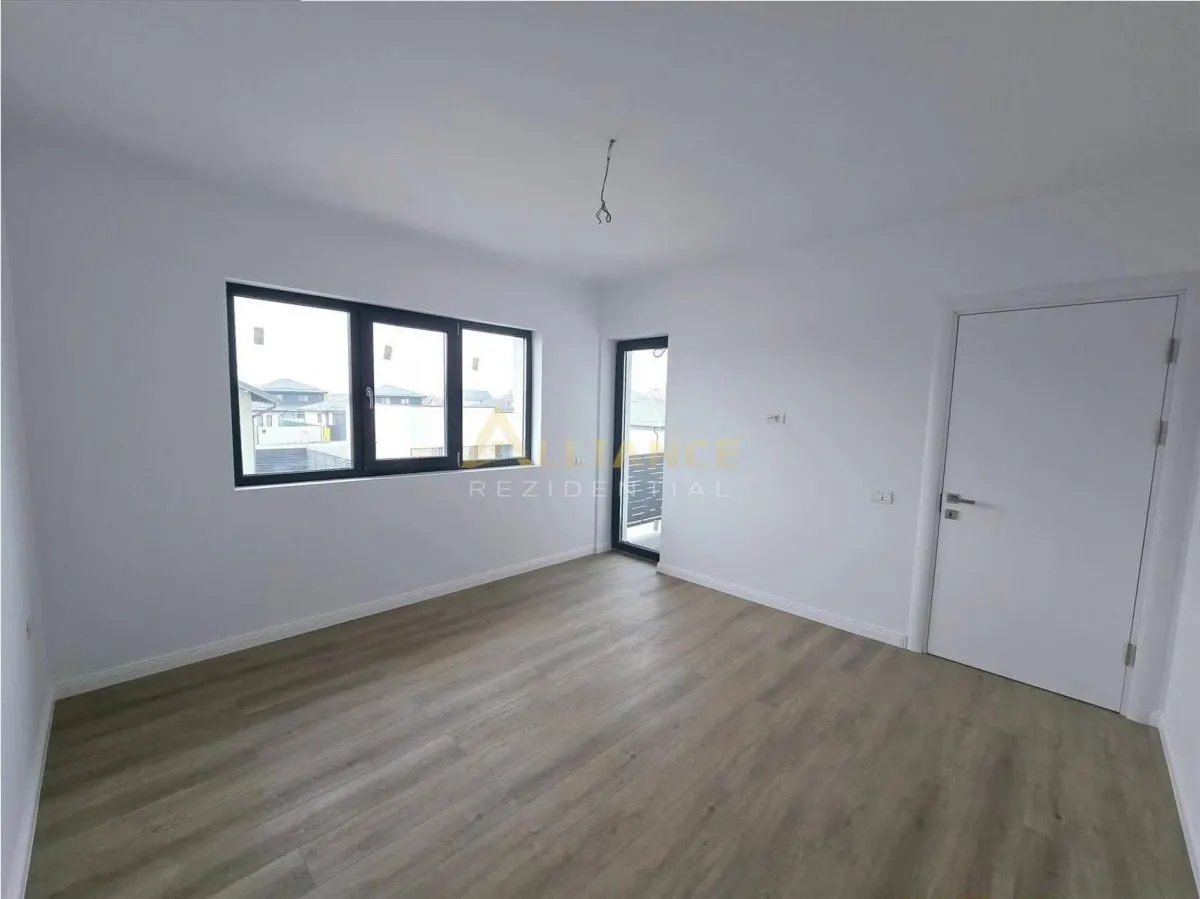 Vila individuala- panouri solare- 4 camere- 800m de STV - 4 camere - foto 5