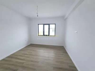 Vila individuala- panouri solare- 4 camere- 800m de STV - 4 camere - foto 7