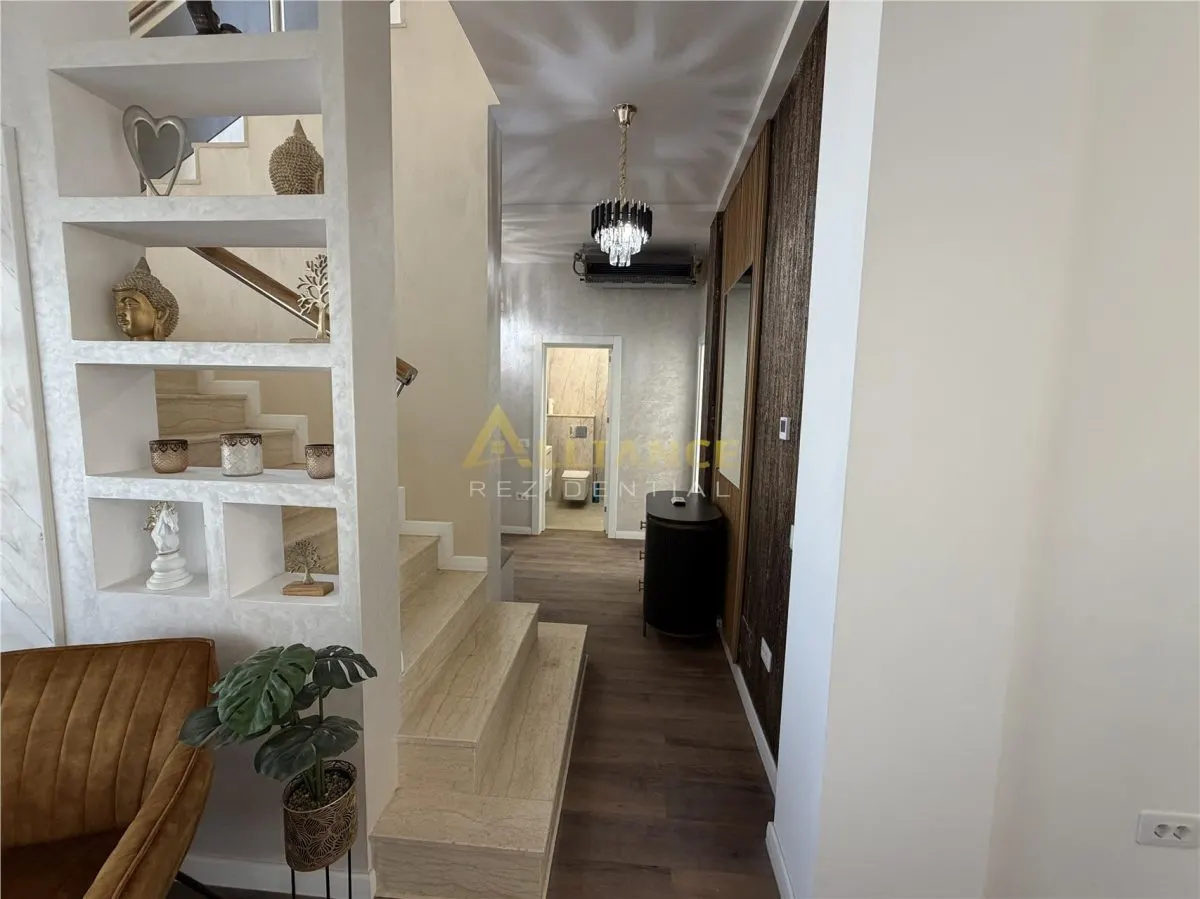 Vila moderna cu arhitectura deosebita â€“ gata sa devina acasa - foto 11