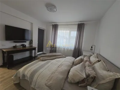Casa individuala,bine amplasata,mobilata/utilata modern.Pret imbatabil. - foto 8