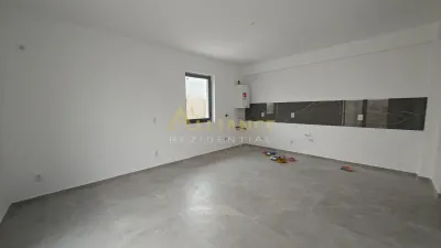 Casa individuala - 4 camere - 90 mp utili - 353 mp teren - foto 3