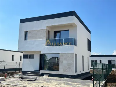 Vila cu 4 camere în ansamblu rezidential exclusiv - Comuna Berceni - Berceni