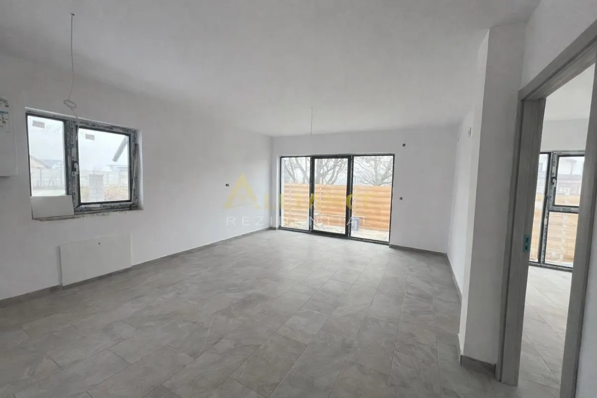 Casa 3 camere- strada asfaltata- 67 mp utili - foto 4