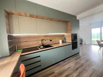  4 camere 2 bai teren 217mp - foto 14