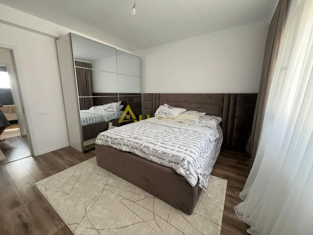  4 camere 2 bai teren 217mp - foto 4