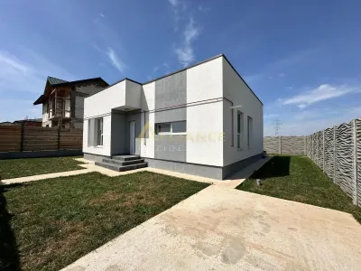Casa individuala - 3 camere - 2 bai -310 mp teren - foto 4