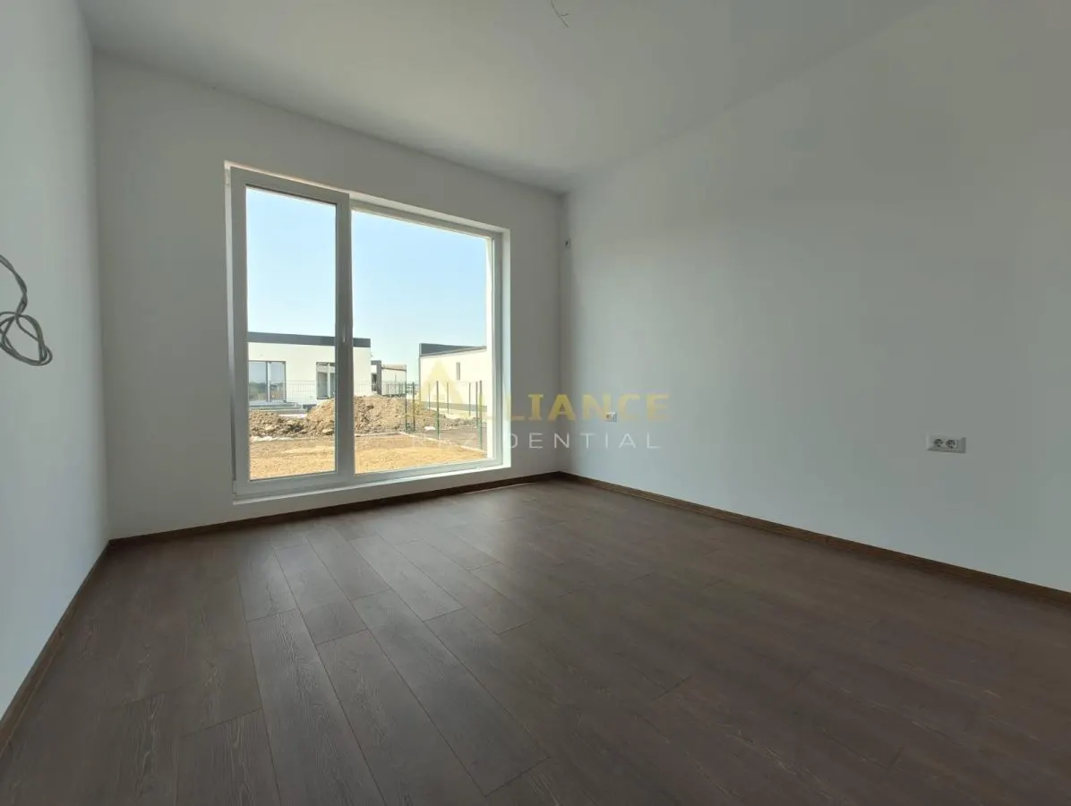 Casa Individuala - 3 camere - 2 bai - 356 mp teren - foto 3