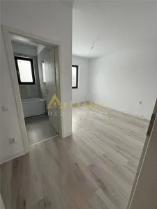 Casa individuala parter 4 camere 2 bai + dressing - foto 8