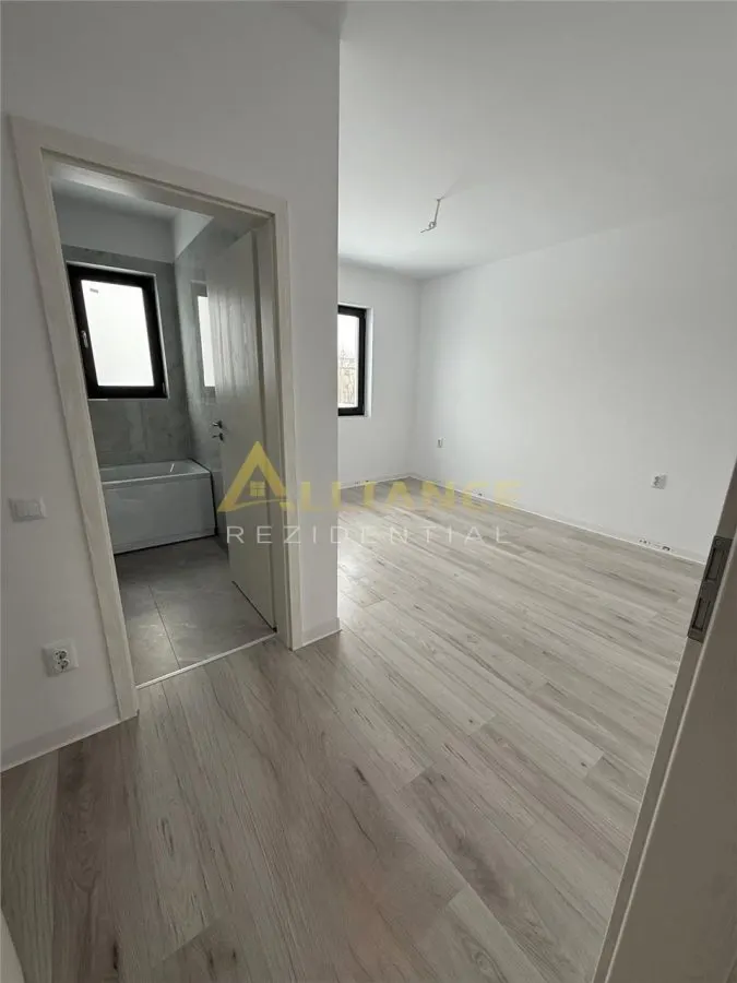 Casa individuala parter 4 camere 2 bai + dressing - foto 8