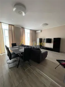 Apartament cu 3 camere sectorul 4 - foto 1