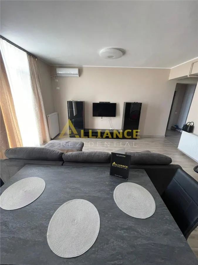 Apartament cu 3 camere sectorul 4 - foto 16
