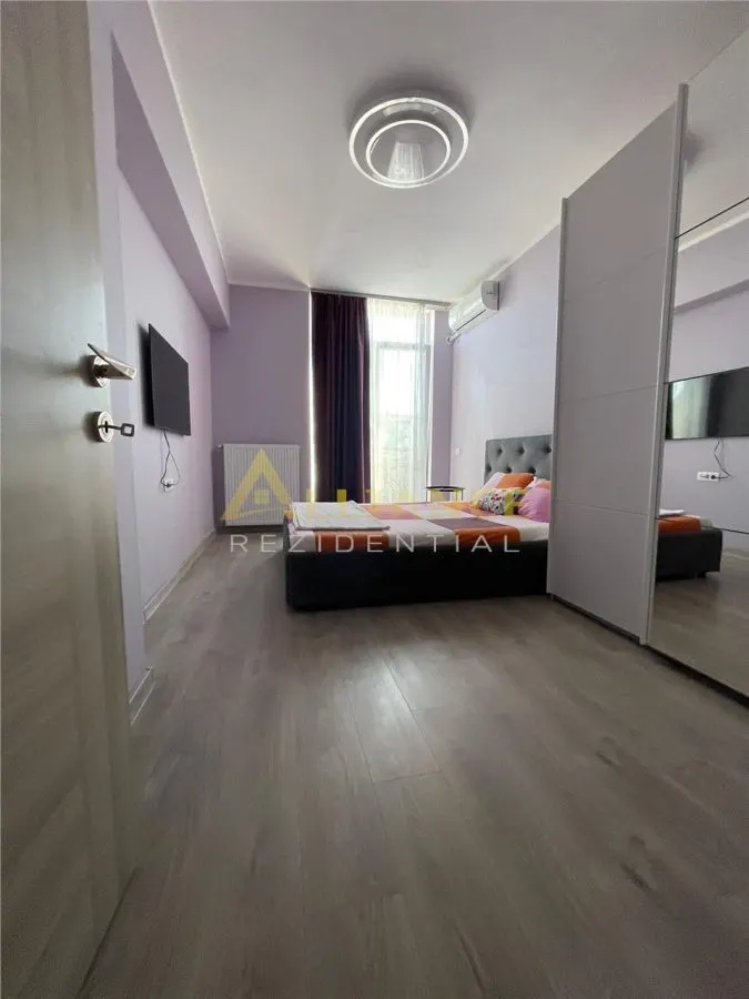 Apartament cu 3 camere sectorul 4 - foto 19