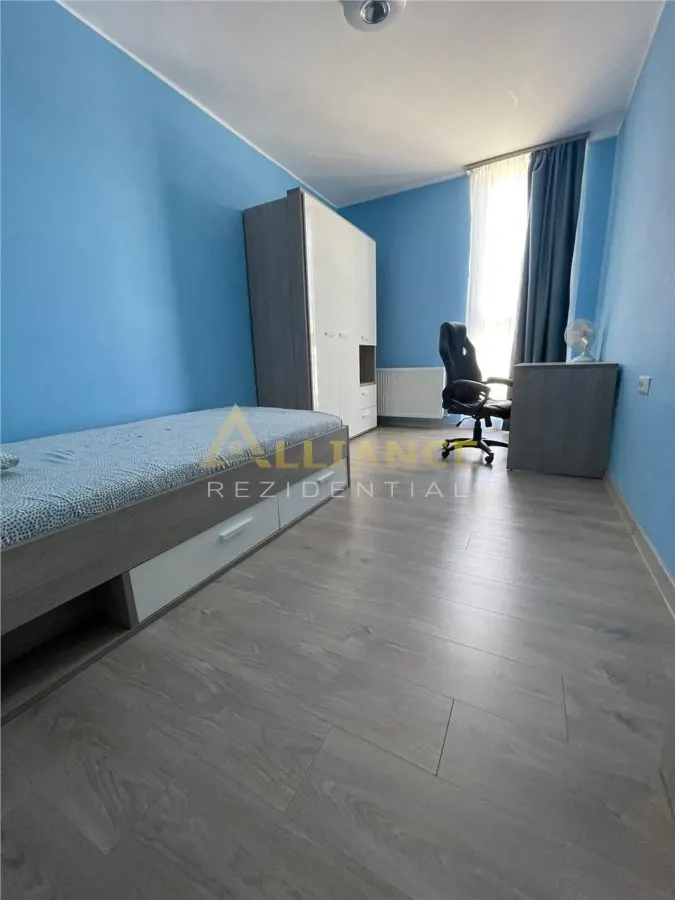 Apartament cu 3 camere sectorul 4 - foto 4