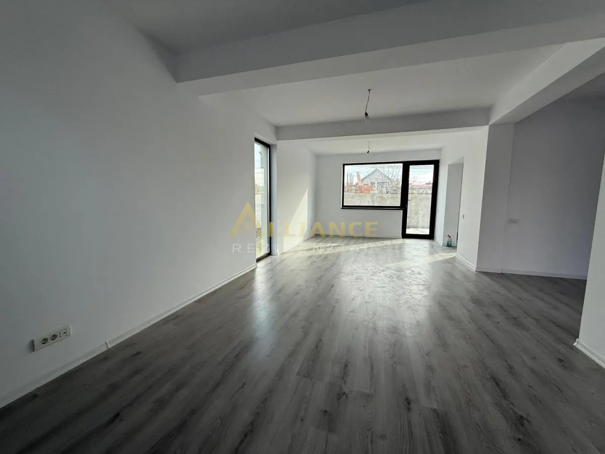 4 camere 2 bai 320mp teren - foto 8