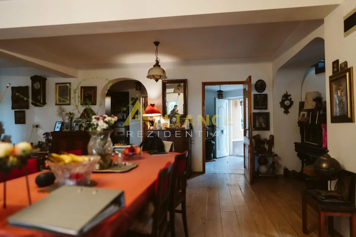 Proprietate Exclusivista cu Deschidere Spectaculoasa la Apa - Domeniu Privat cu Ponton si Teren Generos de 1800 mp - foto 19