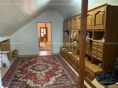 Casa superba la poalele muntilor - foto 8