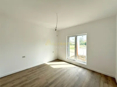 Alliance Vilas | Parter | 4 camere | 2 bai | Teren 450mp - foto 8