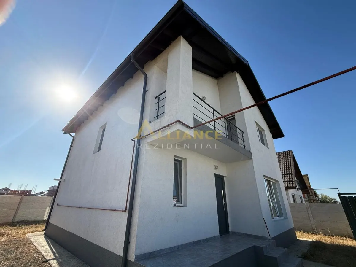 Vila individuala / 4 Camere / 2 Bai / Teren 300 mp - foto 1