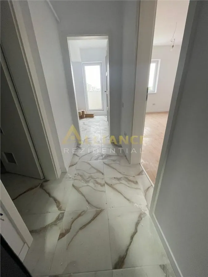 Garsoniera decomandata - Metrou Berceni - foto 3
