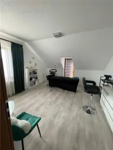 Apartament modern cu 3 camere de vanzare, Jud BN, Bistrita â€“ Str. Poieni - foto 12