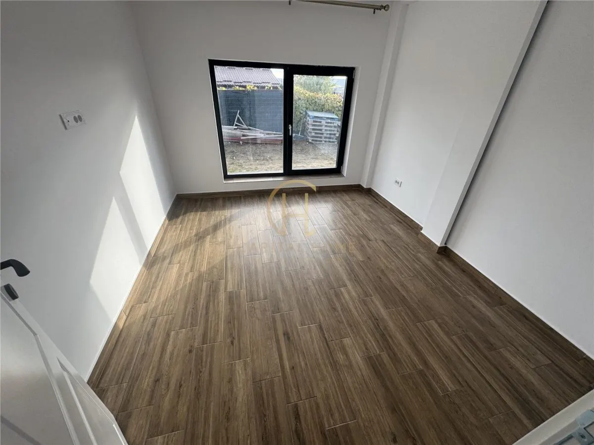 Vila single, arhitectura moderna, 1500 mp teren, beci - foto 17
