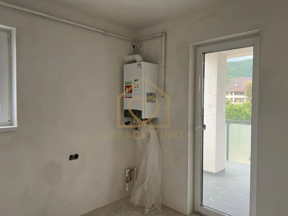 Apartament cu 3 camere in Livada semifinisat - foto 4