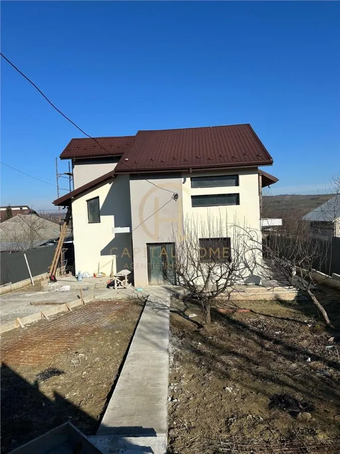Cas? 5 camere 166 mp utili, 400 mp teren - foto 17