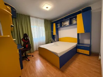 Apartament 3 camere Nicolina Prima Statie , etaj 2 - foto 4