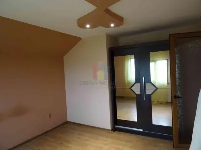 Vila P+1, constructie 2013, teren 700 mp, la 50Km de Braila - foto 15
