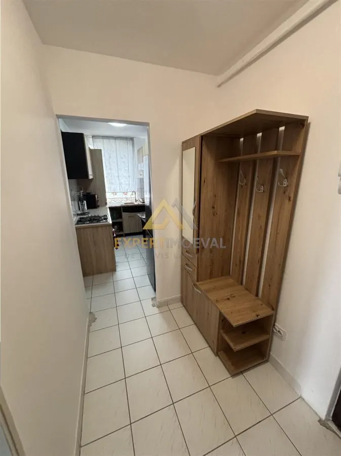 Apartament 2 camere, zona Garii, se vinde de urgenta - foto 1