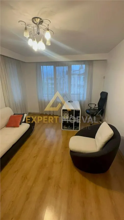 Apartament 5 camere Olteniei - foto 2