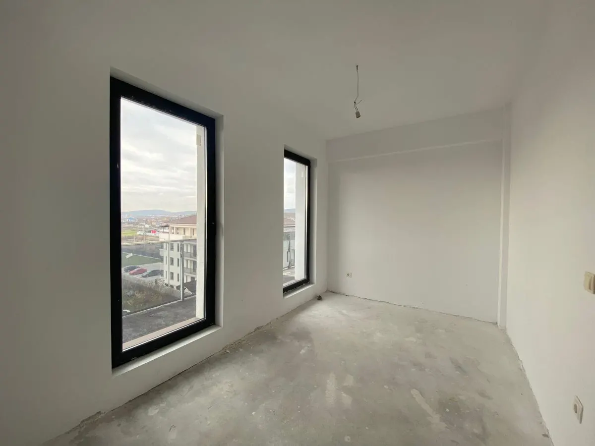 APARTAMENT 4 CAMERE | DECOMANDAT | ZONA RESTAURANT GIULIA - foto 3