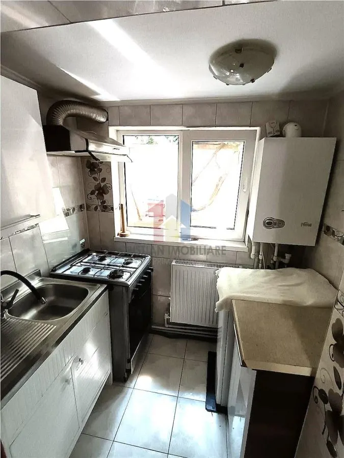 Casa 5 camere, 2 corpuri de cladire,  teren 176 mp, Bld Dorobantilor - foto 14