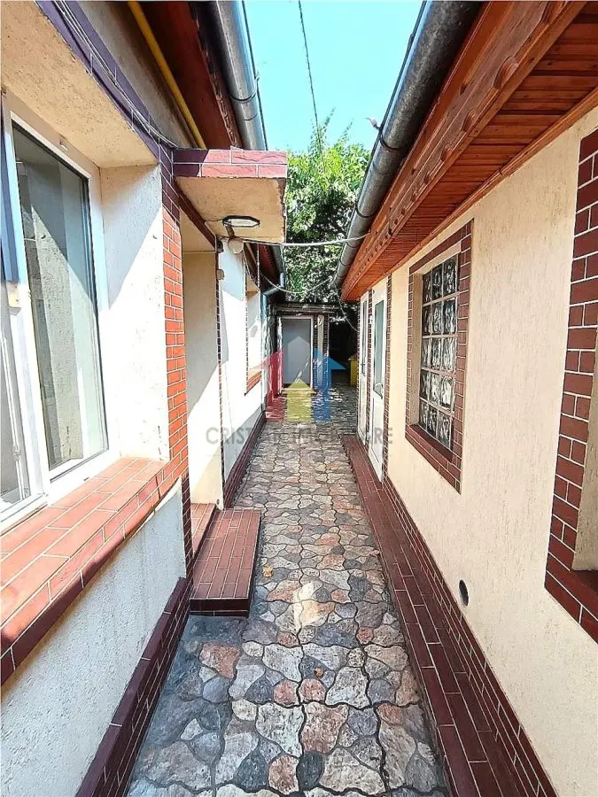 Casa 5 camere, 2 corpuri de cladire,  teren 176 mp, Bld Dorobantilor - foto 4