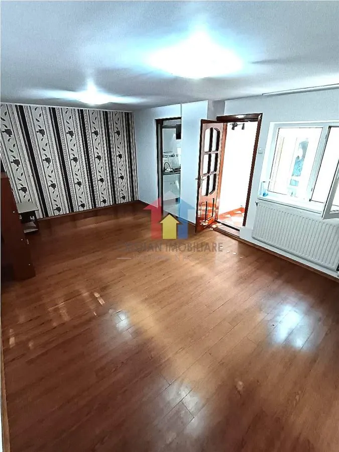 Casa 5 camere, 2 corpuri de cladire,  teren 176 mp, Bld Dorobantilor - foto 7