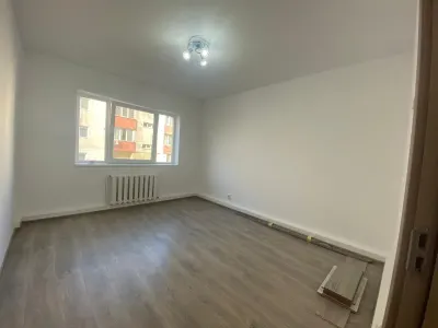 APARTAMENT 2 CAMERE | SEMIDECOMANDAT | ZONA LAMA - foto 2