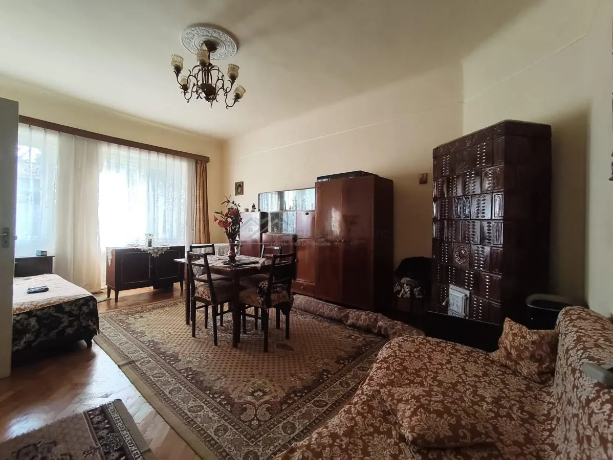 Casa 2 camere, zona centrala, strada Nicolae Jiga - foto 1