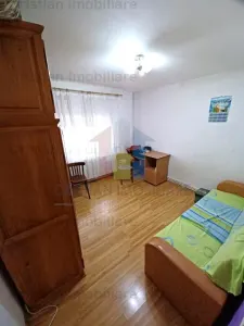 ETAJ 2, apartament 3 camere, zona Buzaului - foto 4