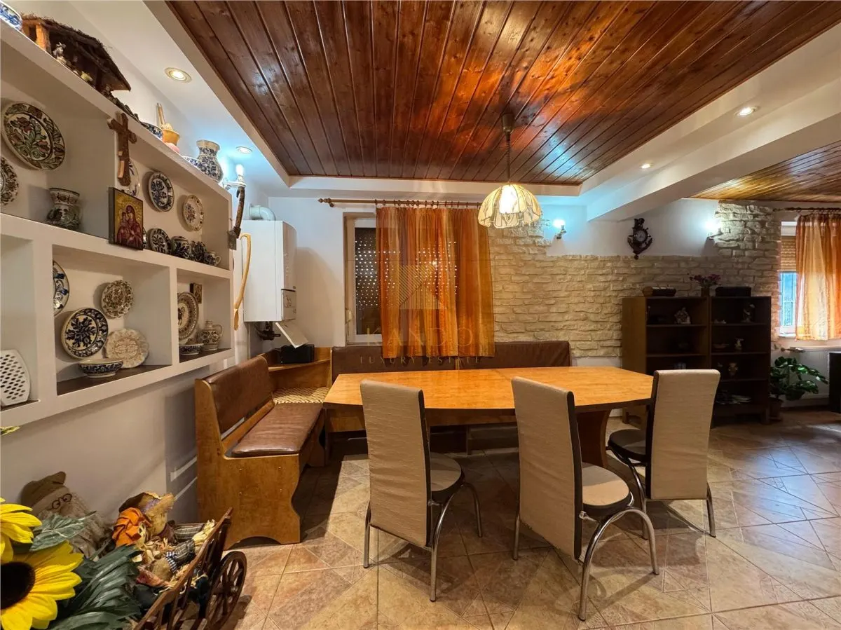 Refugiu de vis in Busteni â€“ casa cocheta cu teren generos si priveliste spectaculoasa - foto 10