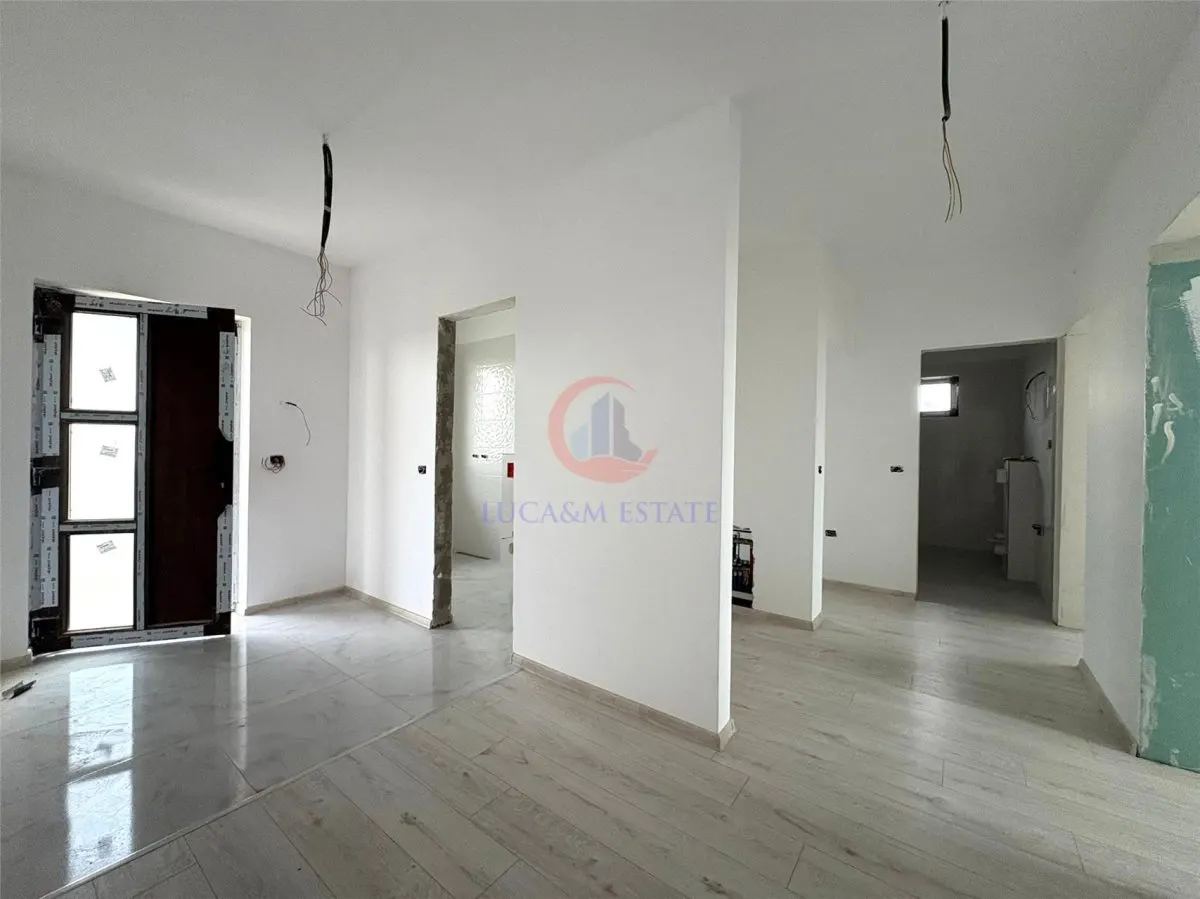 Casa individuala la pret de apartament - foto 2