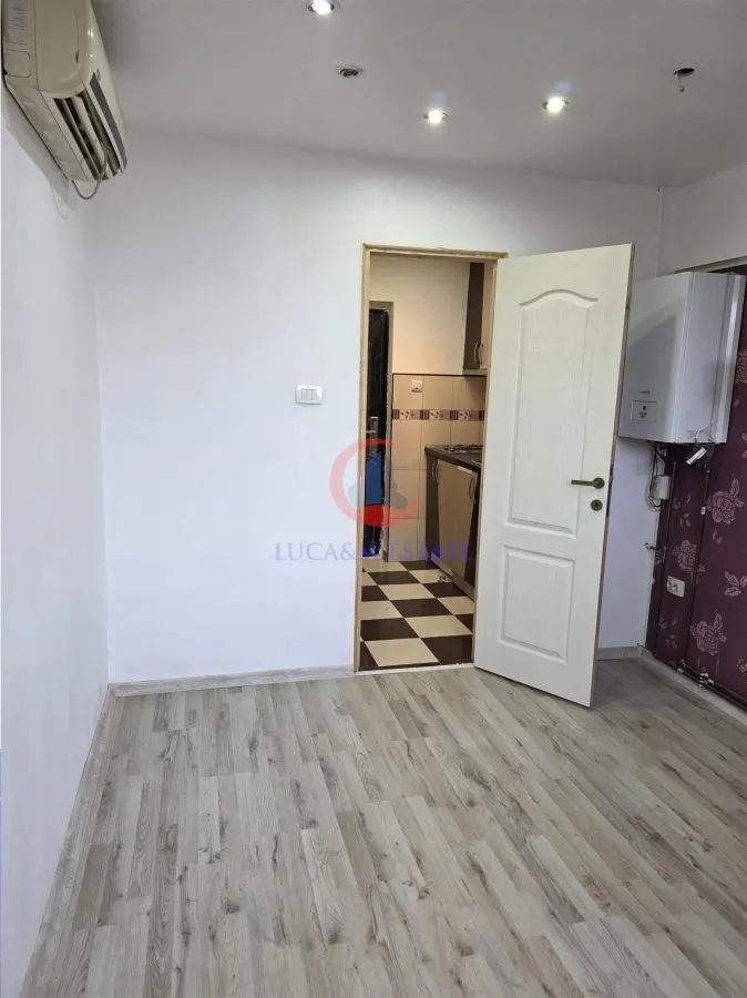 Investitie sigura , 2 garsoniere independente ,Etaj 1  langa Bega Bujorilor - foto 3