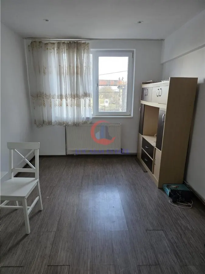 Investitie sigura , 2 garsoniere independente ,Etaj 1  langa Bega Bujorilor - foto 4