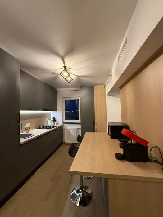 Apartament 2 camere, lux ,mobilat-utilat Tractorul,113000 Euro - foto 3