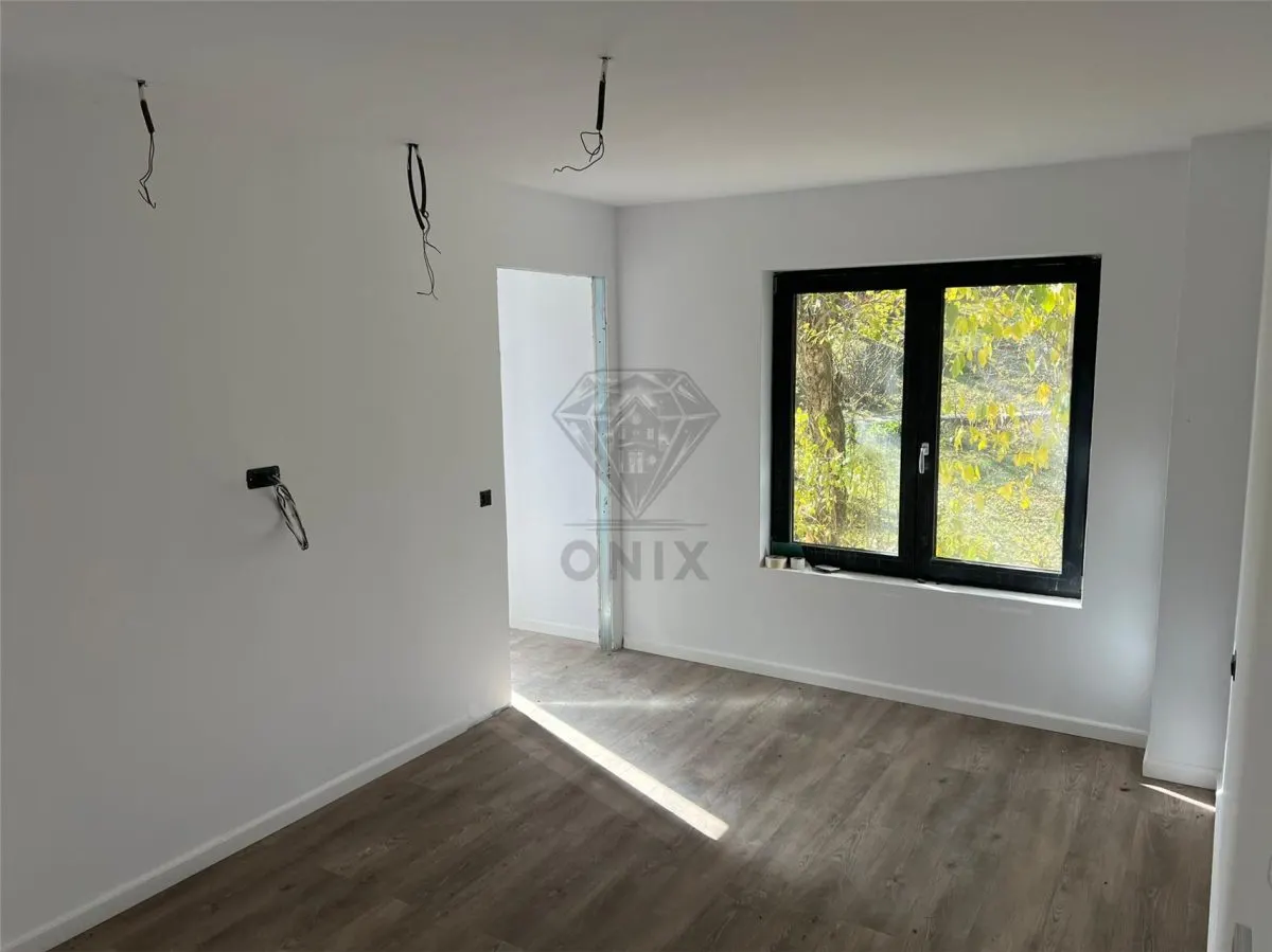 Pensiune noua de vanzare in Slanic Prahova â€“ 400 mp utili, zona centrala, ideala pentru investitie - foto 16
