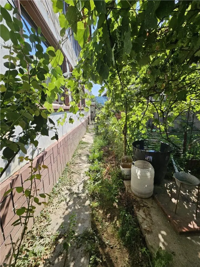 Casa spatioasa 6 camere de vanzare Maneciu-Ungureni, Prahova â€“ Teren 551 mp - foto 2