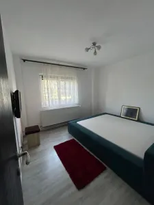 Apartament 4 camere str Harmanului renovat,mobilat modern 144000 Euro - foto 1